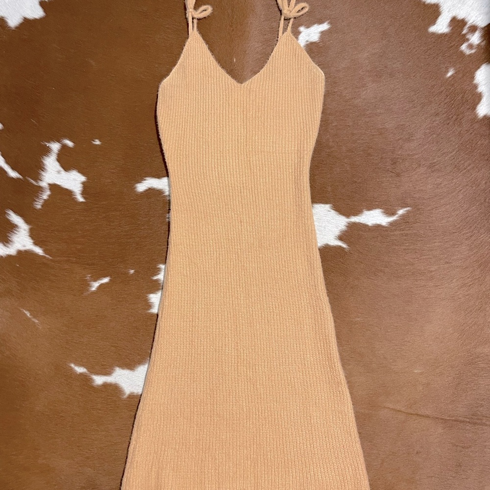 Pinkbkush maternity size medium midi dress with shoulder ties